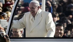 Rewolucyjna ankieta papieża Franciszka