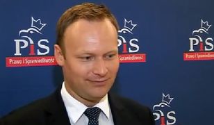 Ten poseł jest zazdrosny o Biedronia?