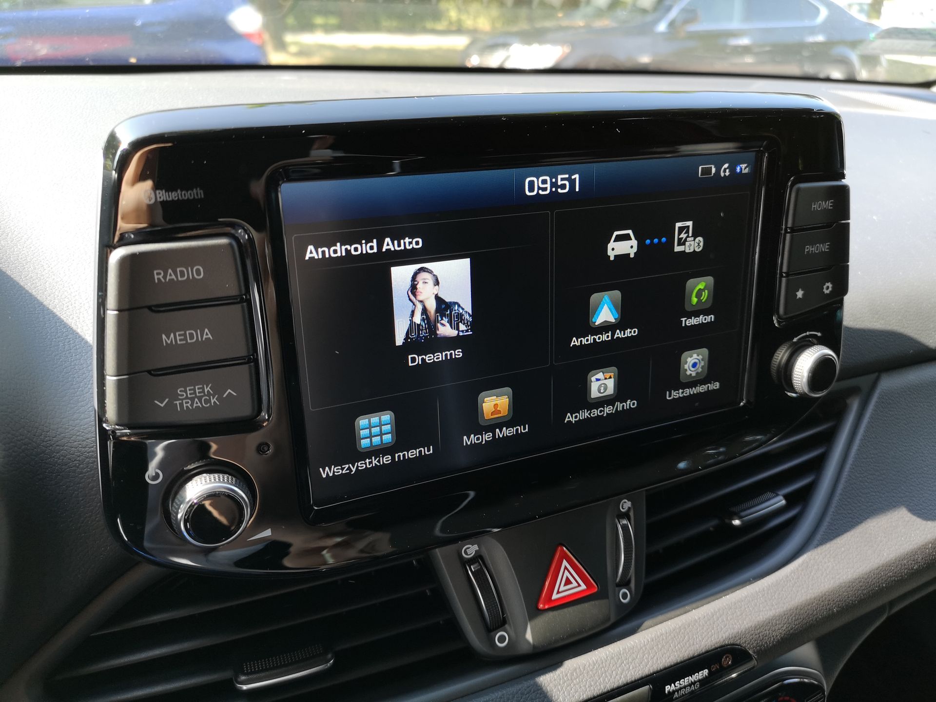 Hyundai i30 N-Line: Czy brak nawigacji i seryjne audio to problem? 3