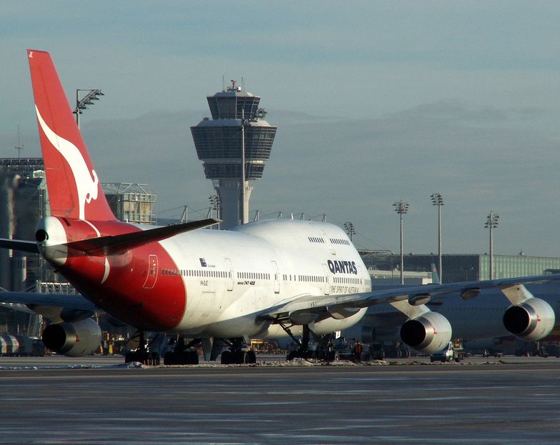 Qantas Airways ogranicza ekspansję, a jego akcje tracą najwięcej od dwóch lat