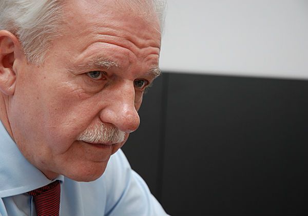 Andrzej Olechowski o PO: może umrzeć