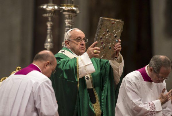 Papież Franciszek przekazał pieniądze na leczenie polskiego dziecka