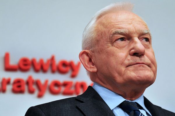 Leszek Miller do Grzegorza Napieralskiego: przestań się mazać, chłopaki nie płaczą