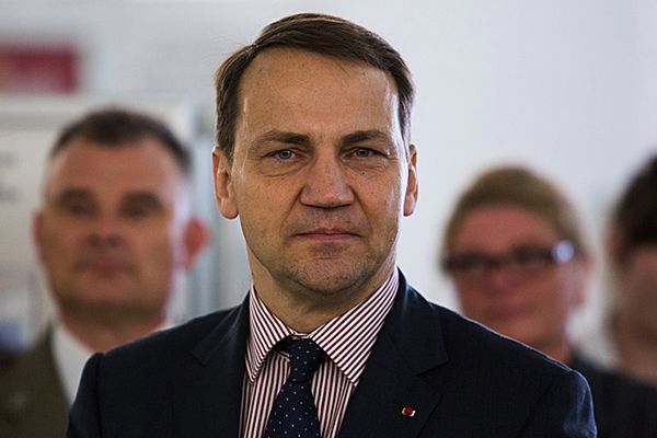 Radosław Sikorski: flanka NATO będzie wzmocniona tak, jak się tego domagaliśmy