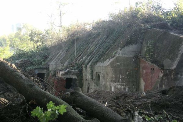 Zrównają z ziemią 100-letni budynek. Powstanie tam osiedle