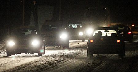 "Zakopianka" zakorkowana; tłumy wracają z ferii