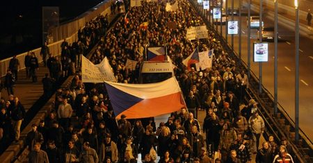 Rząd Czech dostał wotum zaufania