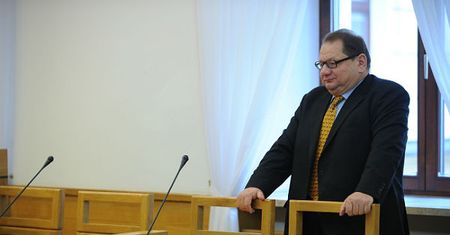 Ryszard Kalisz: rząd wyszedł na poprawce jak Zabłocki na mydle
