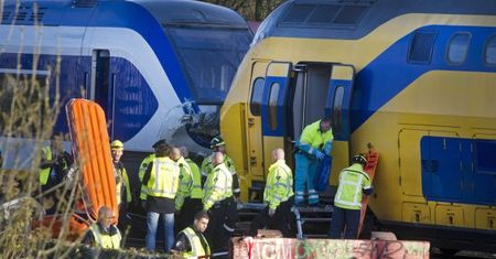 Dwa pociągi zderzyły się w Amsterdamie