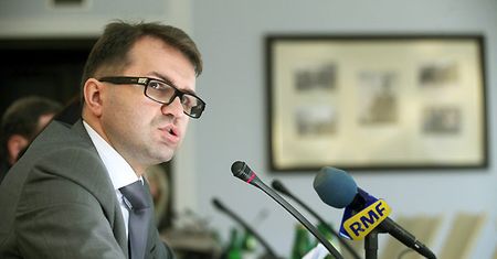 "Sikorski zabiega o posadę w superpaństwie europejskim"