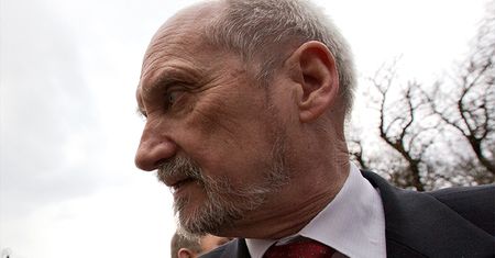 Antoni Macierewicz: składamy doniesienie do prokuratury ws. zdjęć upublicznionych przez Laska
