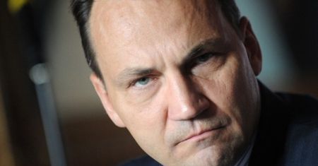 Rosyjski MSZ zdziwione wypowiedzią Sikorskiego nt. broni chemicznej w Syrii