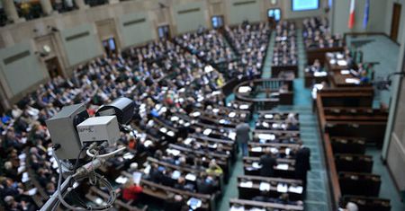 Internauci oburzeni: aborcja powinna być legalna