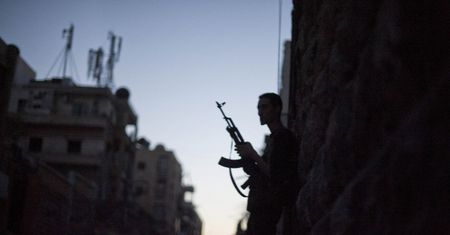 Syria: kolejne doniesienia o zbrodniach wojennych po obu stronach
