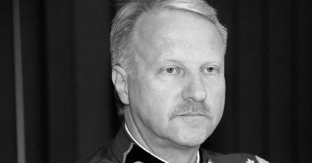 "Super Express": Gen. Sławomir Petelicki mógł zostawić list pożegnalny