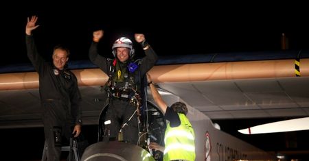 Solar Impulse zakończył pierwszy międzykontynentalny lot