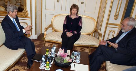 Oczy Zachodu zwrócone na rozmowy z Iranem. Konsekwencje mogą być poważne