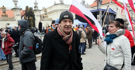 Reżyser "Smoleńska": ja pokazuję katastrofę, w filmie nie ma ani słowa, czy to był zamach