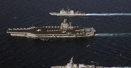 Donald Trump i US Navy planują największy program zbrojeniowy od zimnej wojny. To znak nowych, niebezpiecznych czasów