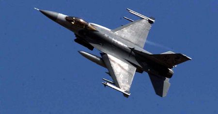 Rosja używa bombardowań NATO z 1999 r. w wojnie medialnej ws. Krymu