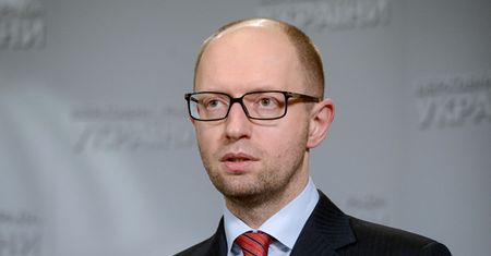 Arsenij Jaceniuk: Rosja dąży do podważenia globalnego bezpieczeństwa