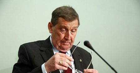 Prof. Jacek Rońda, ekspert zespołu Macierewicza: to był blef, na tym dokumencie nic nie było