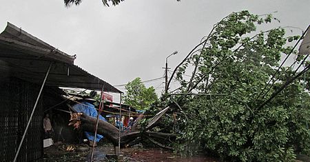 Najwyższy stopień alertu z powodu tajfunu Fitow w Chinach