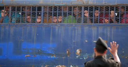 Bangladesz: kary śmierci dla 150 żołnierzy za krwawe zajścia z 2009 r.