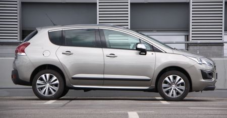 Peugeot 3008 Style 1.6 e-Hdi 115 KM: francuski styl