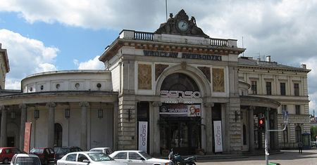 Komornik wkroczył na teren Dworca Świebodzkiego