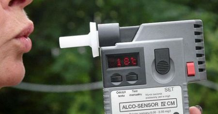 Samochody z blokadą alkoholową sposobem na pijanych kierowców