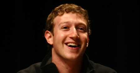Szef Facebooka bierze się za walkę z ebolą