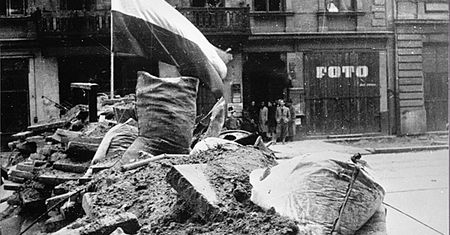 Dobroczynne widmo Warszawy 1944 roku