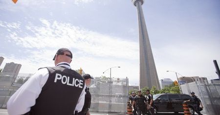 Trzy osoby zginęły w ataku przy użyciu kuszy w Toronto