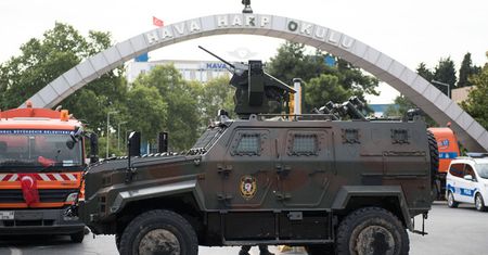 Wybuch samochodu pułapki przed posterunkiem policji we wschodniej Turcji