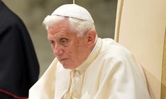 Benedykt XVI zaszokowany "bezsensowną przemocą" w Denver
