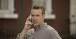 Tate Donovan pomaga wychowywać Elle Fanning