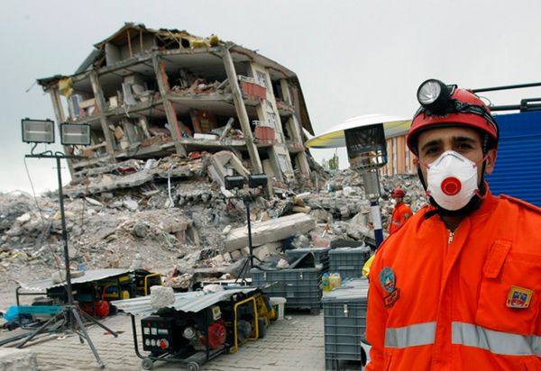 Trzęsienie ziemi w Turcji. Zawaliły się budynki
