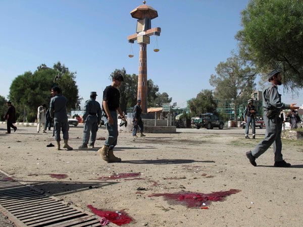 Afganistan: 14 zabitych w samobójczym zamachu