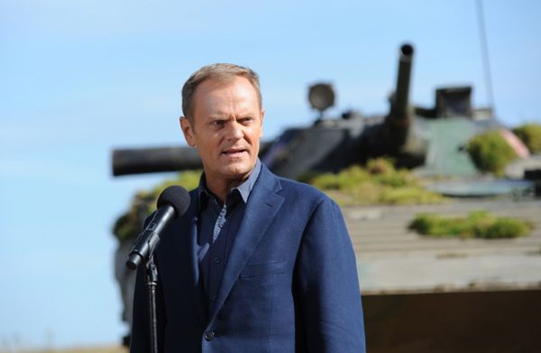 Donald Tusk: wojsko kupi 70 śmigłowców