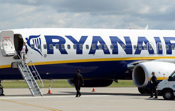 Awaryjne lądowanie samolotu Ryanair w Hiszpanii