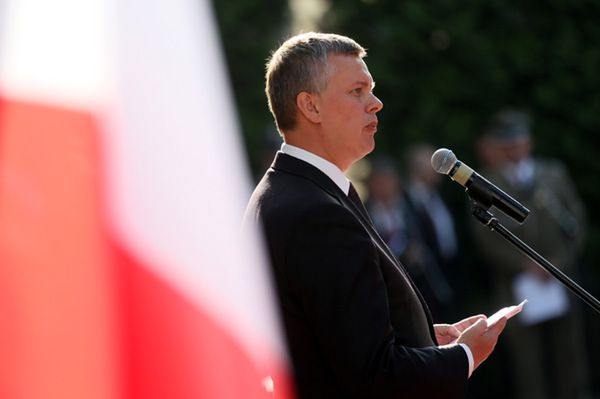 Minister obrony narodowej Tomasz Siemoniak odznaczył zasłużonych żołnierzy