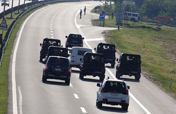 Autokar z Polakami zderzył się z policją - są ofiary