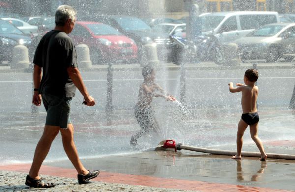 Warszawa: na ulicach staną kurtyny wodne