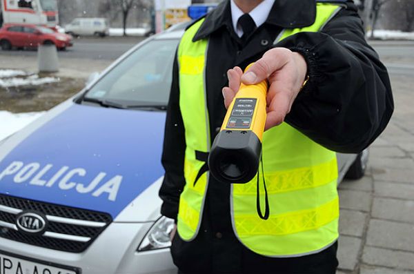 Kontrole na Śląsku: 14 kierowców autobusów i busów pod wpływem alkoholu