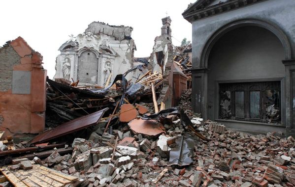 Kolejne silne wstrząsy wtórne na północy Włoch