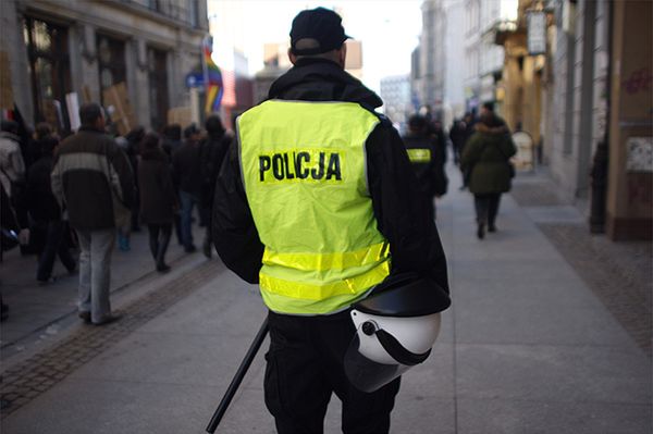 Tolerujemy przemoc policji, bo nie żal nam przestępców