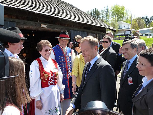 Tusk: inwestujcie w Polsce, tak jak my w Kanadzie