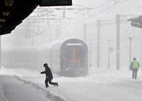 Dlaczego pociągi jeżdżą teraz tak wolno