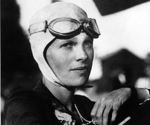 Hillary Clinton spotka się uczestnikami wyprawy poszukującej śladów Amelii Earhart